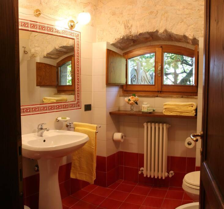All Stone Horse Stable Converted To Elegant Apartment - Baltimora Spoleto Eksteriør billede