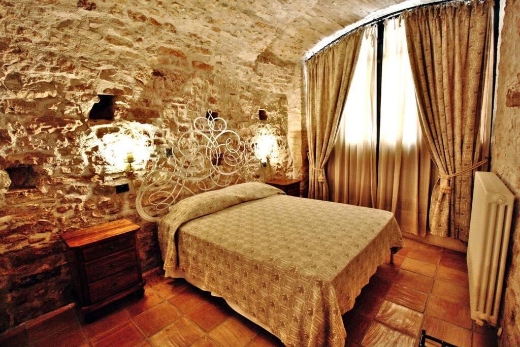 All Stone Horse Stable Converted To Elegant Apartment - Baltimora Spoleto Eksteriør billede