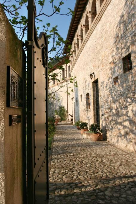 All Stone Horse Stable Converted To Elegant Apartment - Baltimora Spoleto Eksteriør billede